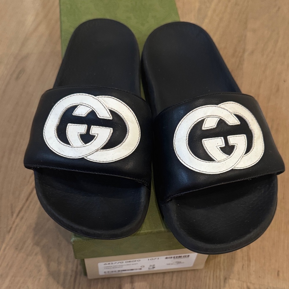 Gucci Black Slides with White Emblem size 38